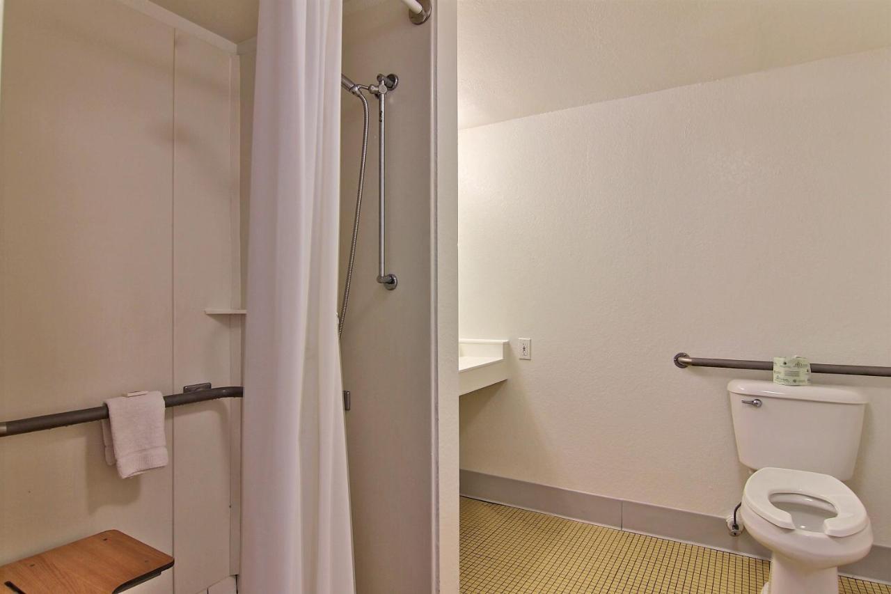 Motel 6-Merrillville, In Room photo